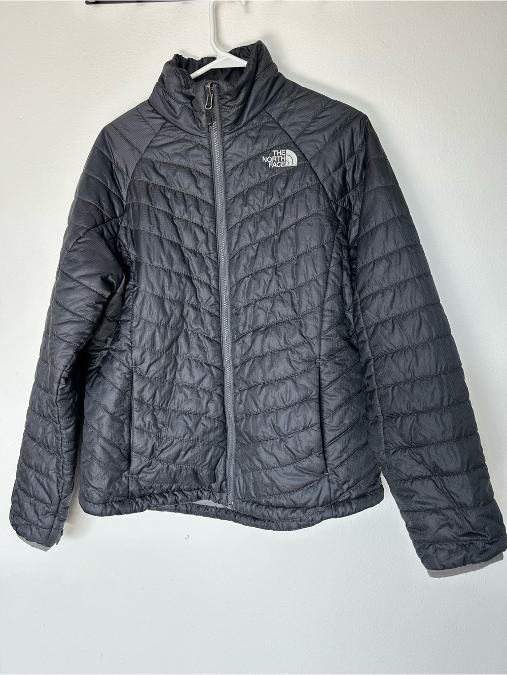 The North Face Women's Charcoal Grey Quilted Packable Puffer Jacket size L